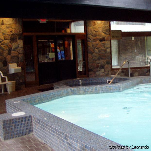 Summit Village Bellaire Instalações foto