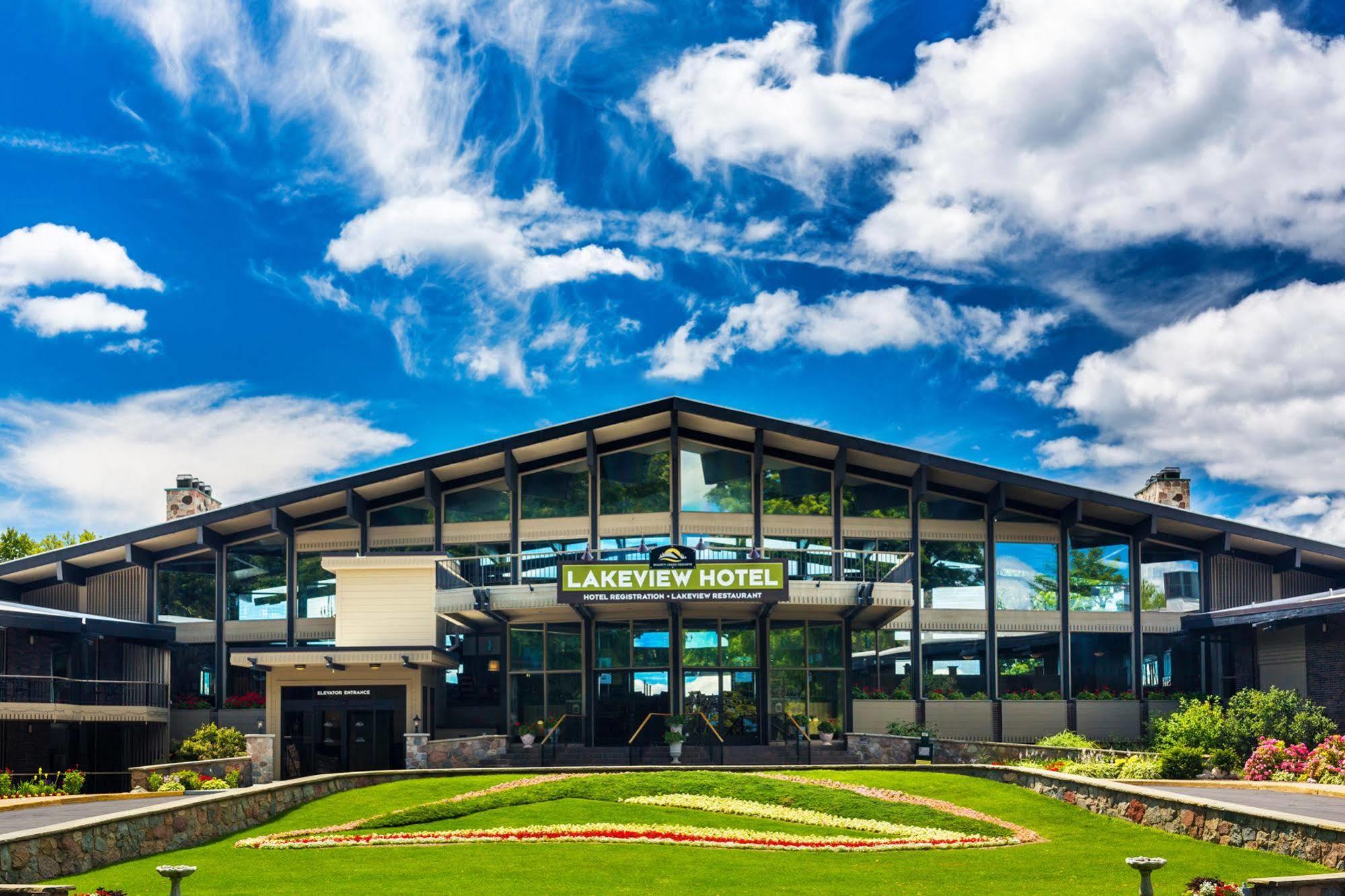 Summit Village Bellaire Exterior foto