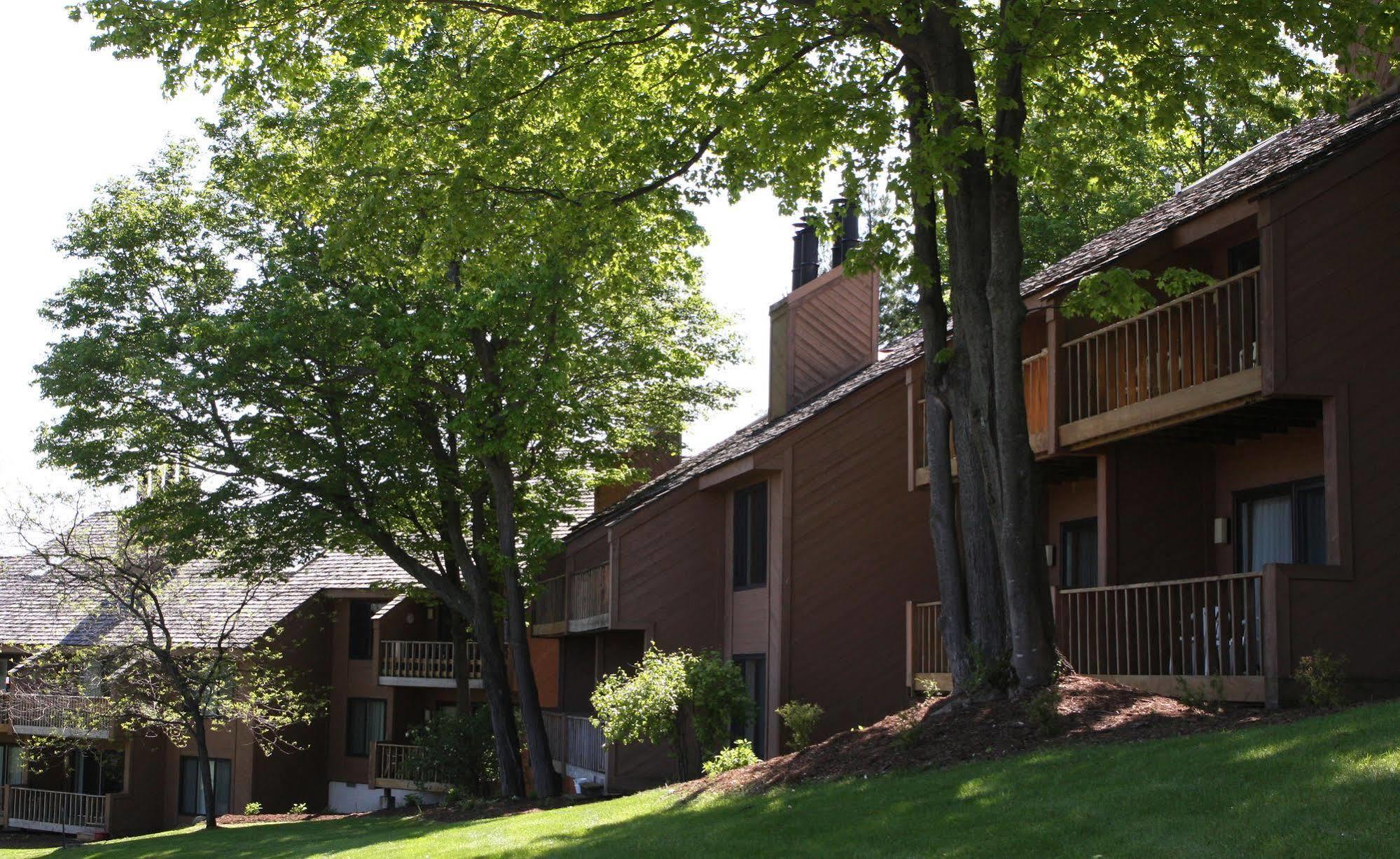 Summit Village Bellaire Exterior foto